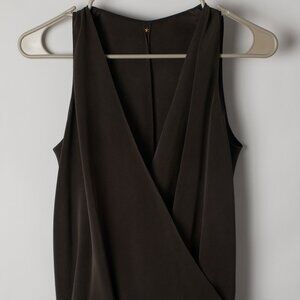 Flowy Low Cut Sleeveless Blouse S